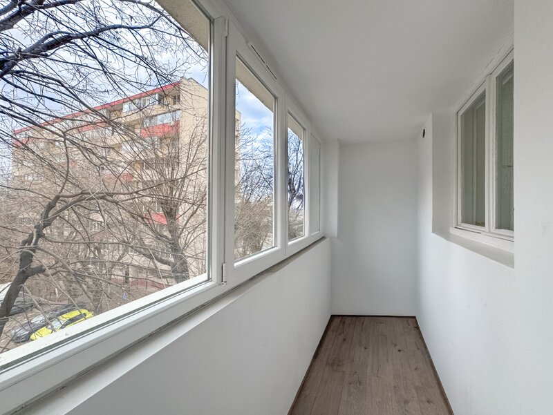 Piata Sudului apartament 3 camere gata de mutat