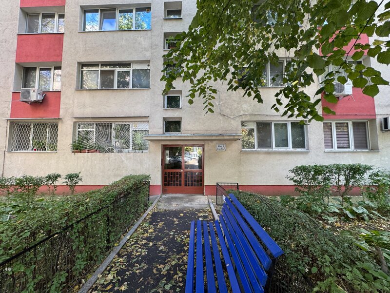 Piata Sudului apartament 3 camere gata de mutat